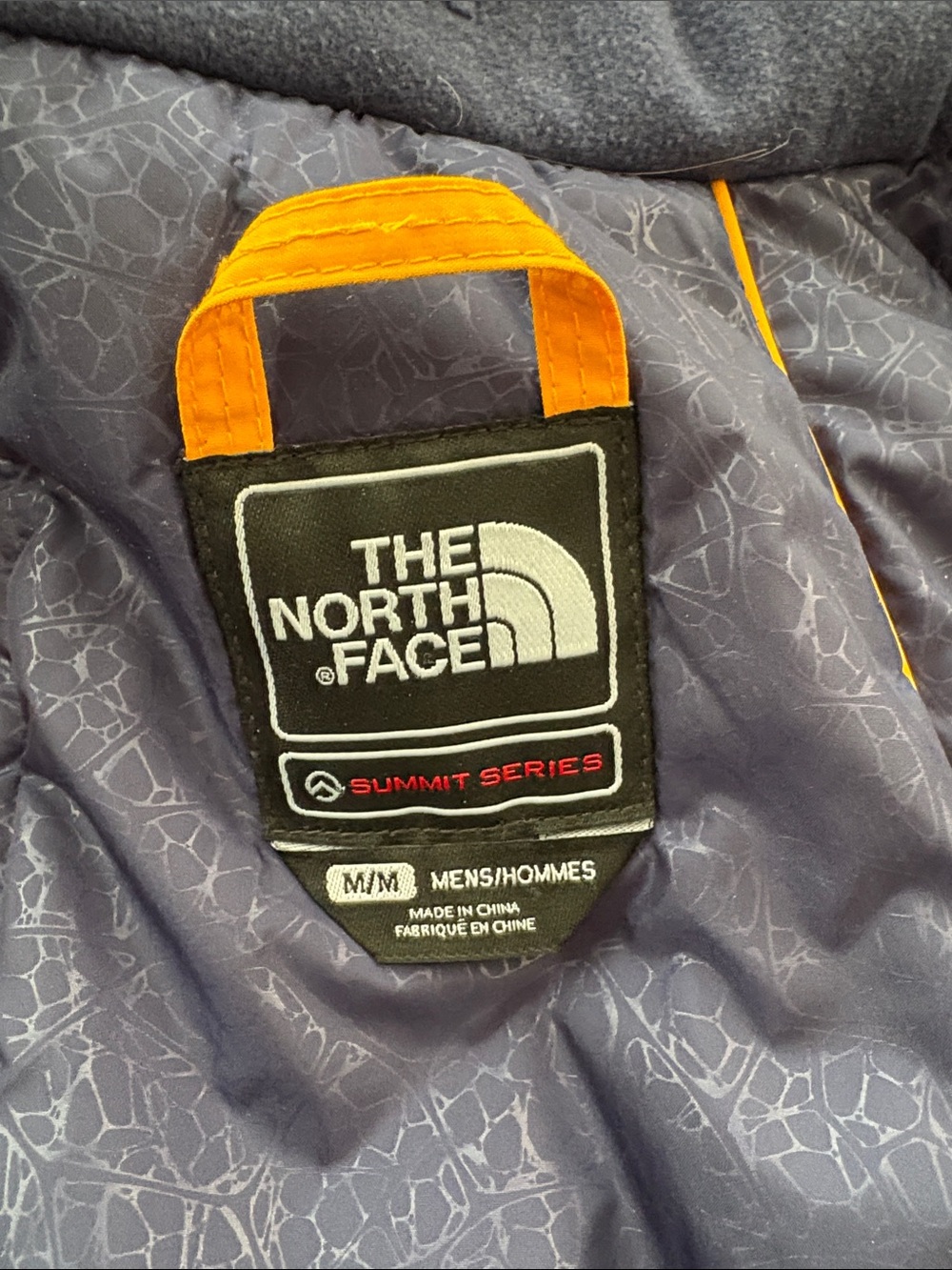 The North Face Men's Bright Yellow Hooded Ski and Snowboard Jacket - Size M - Picture 9 of 11